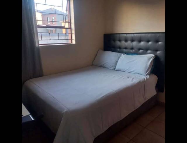 3 BEDROOM HOUSE TO LET IN KOSMOSDAL